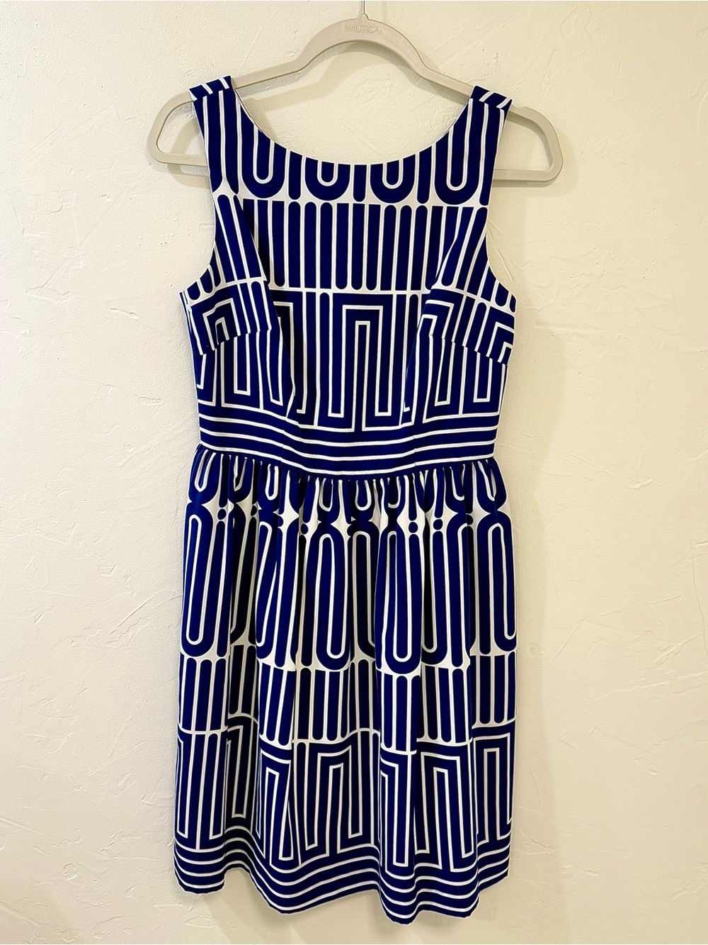 Trina Turk Size 4 Walk Like An Egyptian dress. Fit and Flare.  Fun, easy style